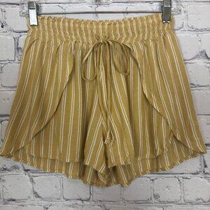 NWT American Eagle Yellow Striped Shorts Size S